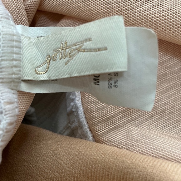 Gottex ladies winter white bathing suit - Picture 4 of 5